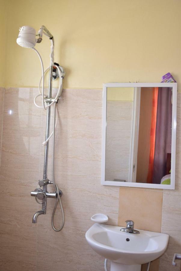 Joy Comfort Homestay Nairobi Buitenkant foto